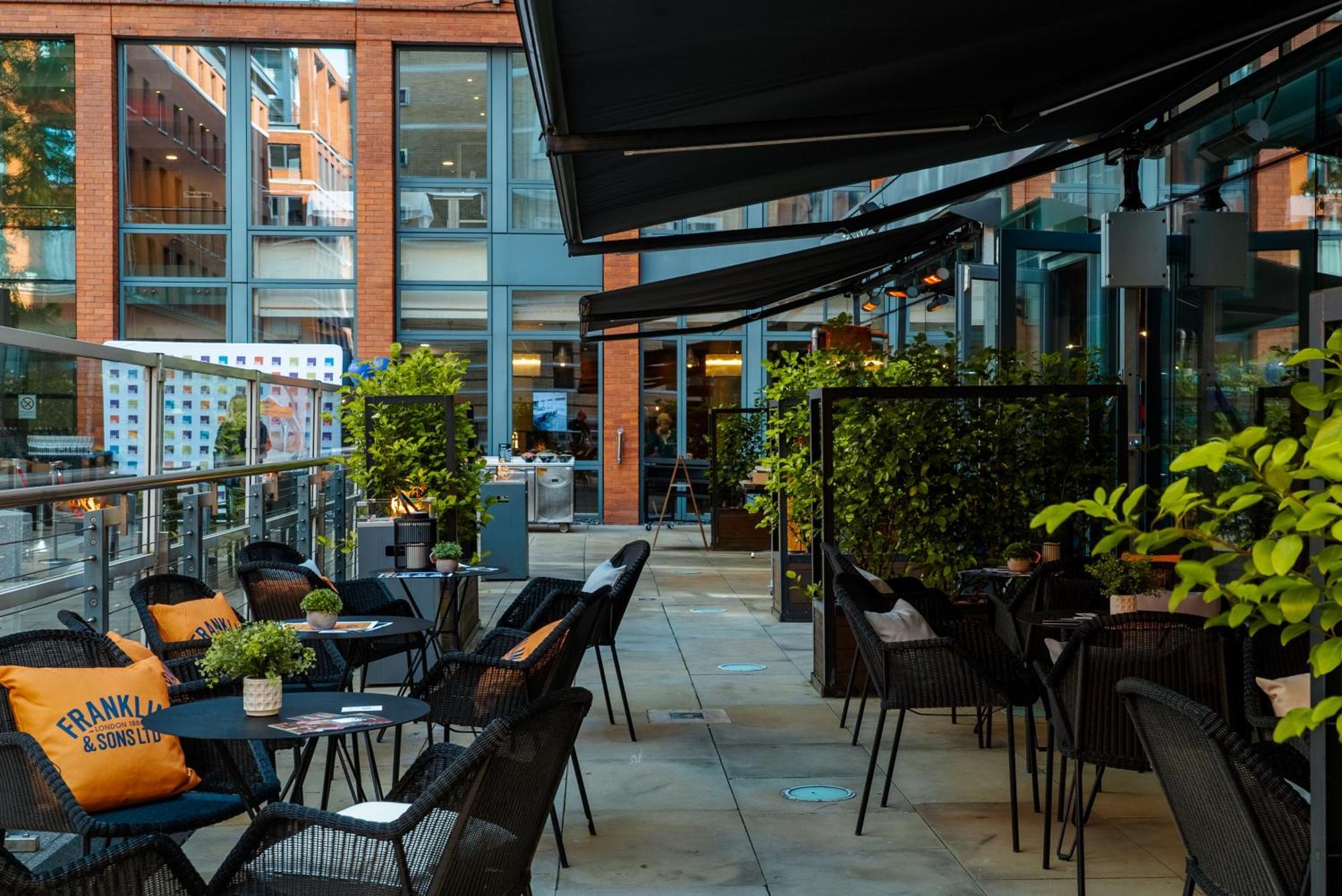 Hilton Garden Inn Birmingham Brindley Place Exteriör bild
