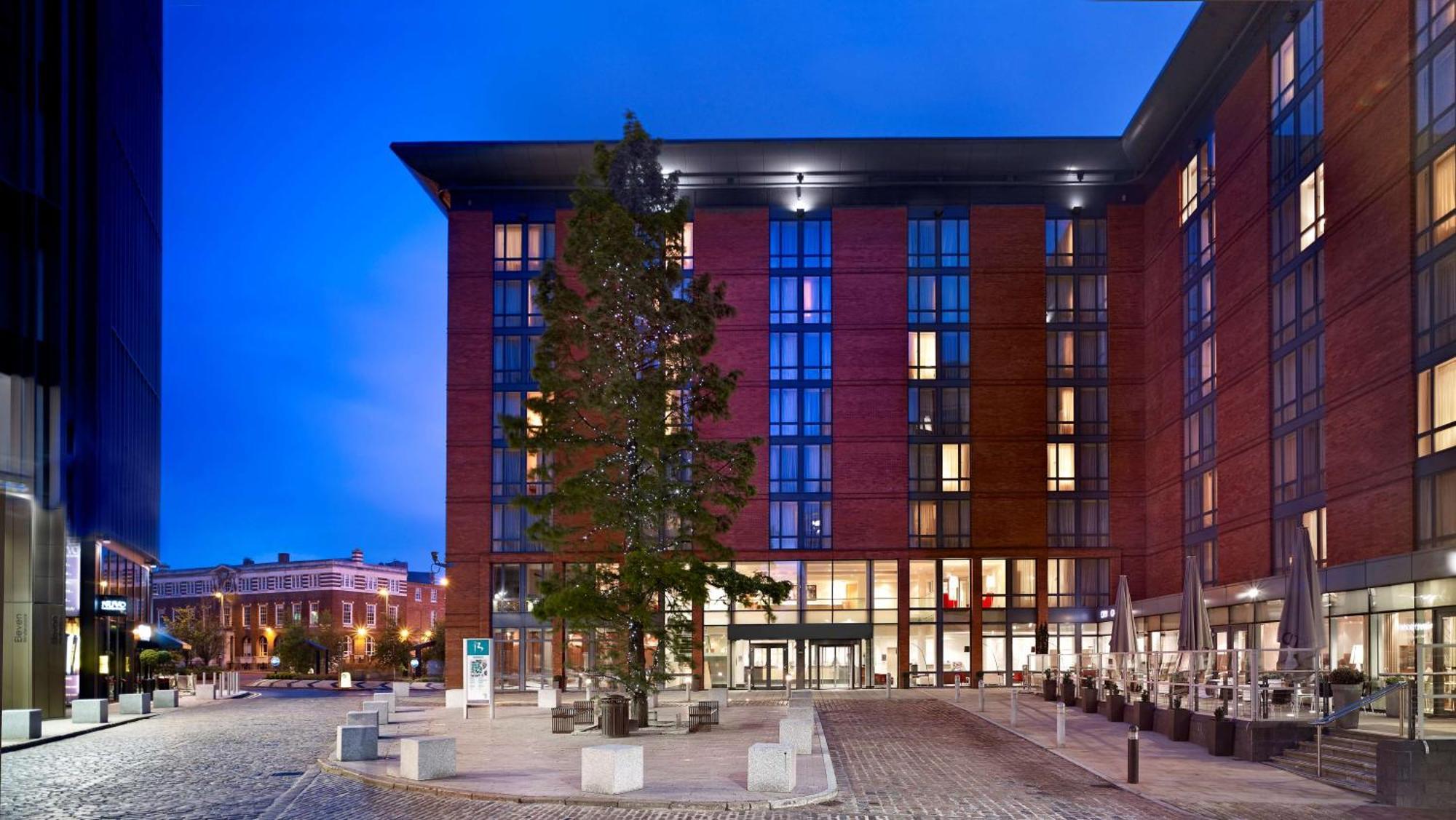 Hilton Garden Inn Birmingham Brindley Place Exteriör bild