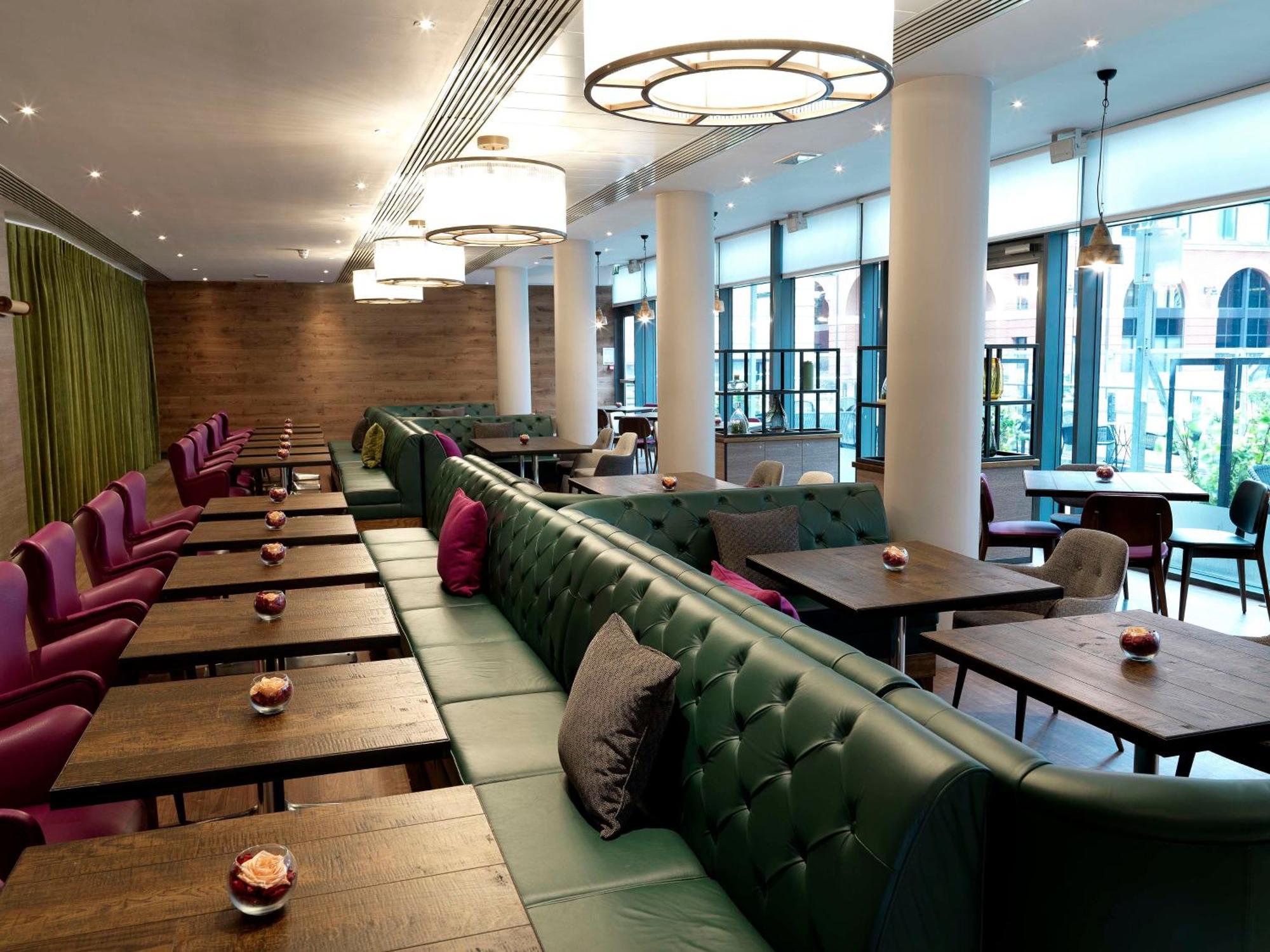 Hilton Garden Inn Birmingham Brindley Place Exteriör bild