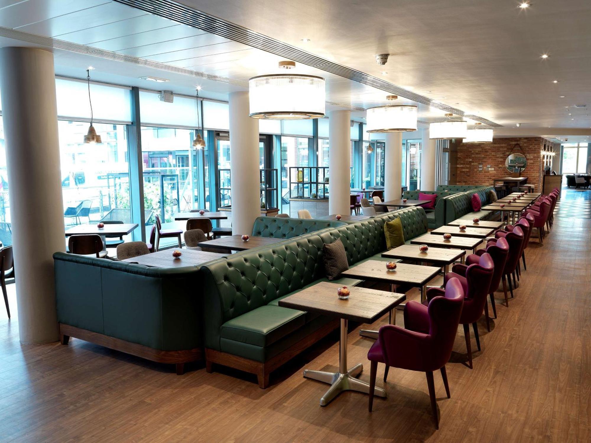 Hilton Garden Inn Birmingham Brindley Place Exteriör bild