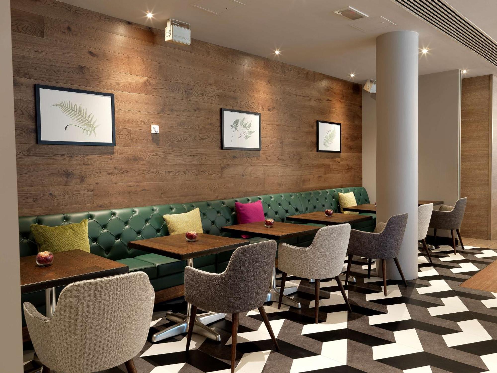 Hilton Garden Inn Birmingham Brindley Place Exteriör bild